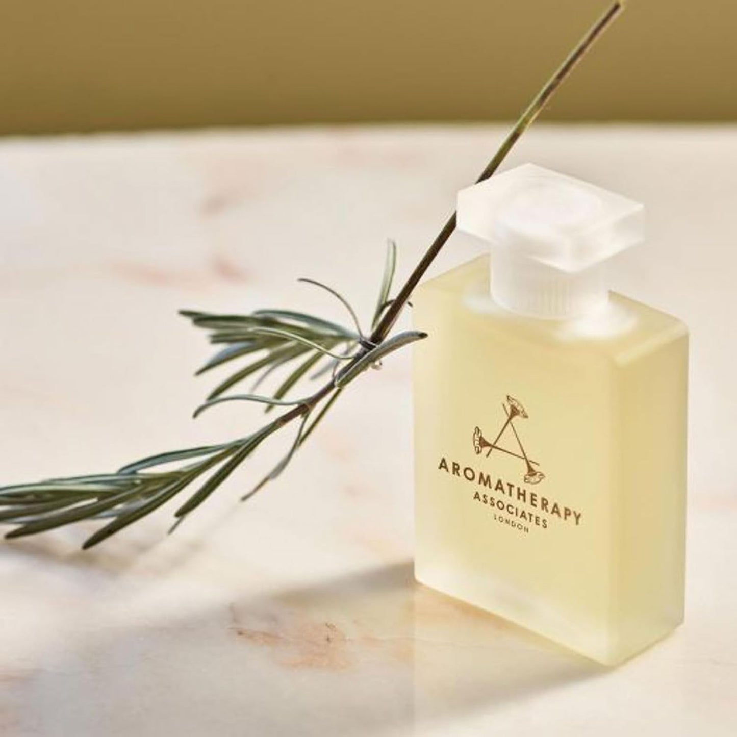 Aromatherapy Associates De-Stress Mind Bath and Shower Oil, Natural Body Oil to Calm Mind, Body and Spirit, Made with 3 Essential Oils (1.86 oz)