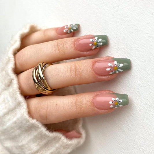 French Short Press On Nails coffin, Nude Fake Nails with Green French Tip and Graceful White Floral Petal Design, Glossy Gel Finish Acrylic Nails, Natural Reusable Glue On Nails Kit for Women, 24 Pcs