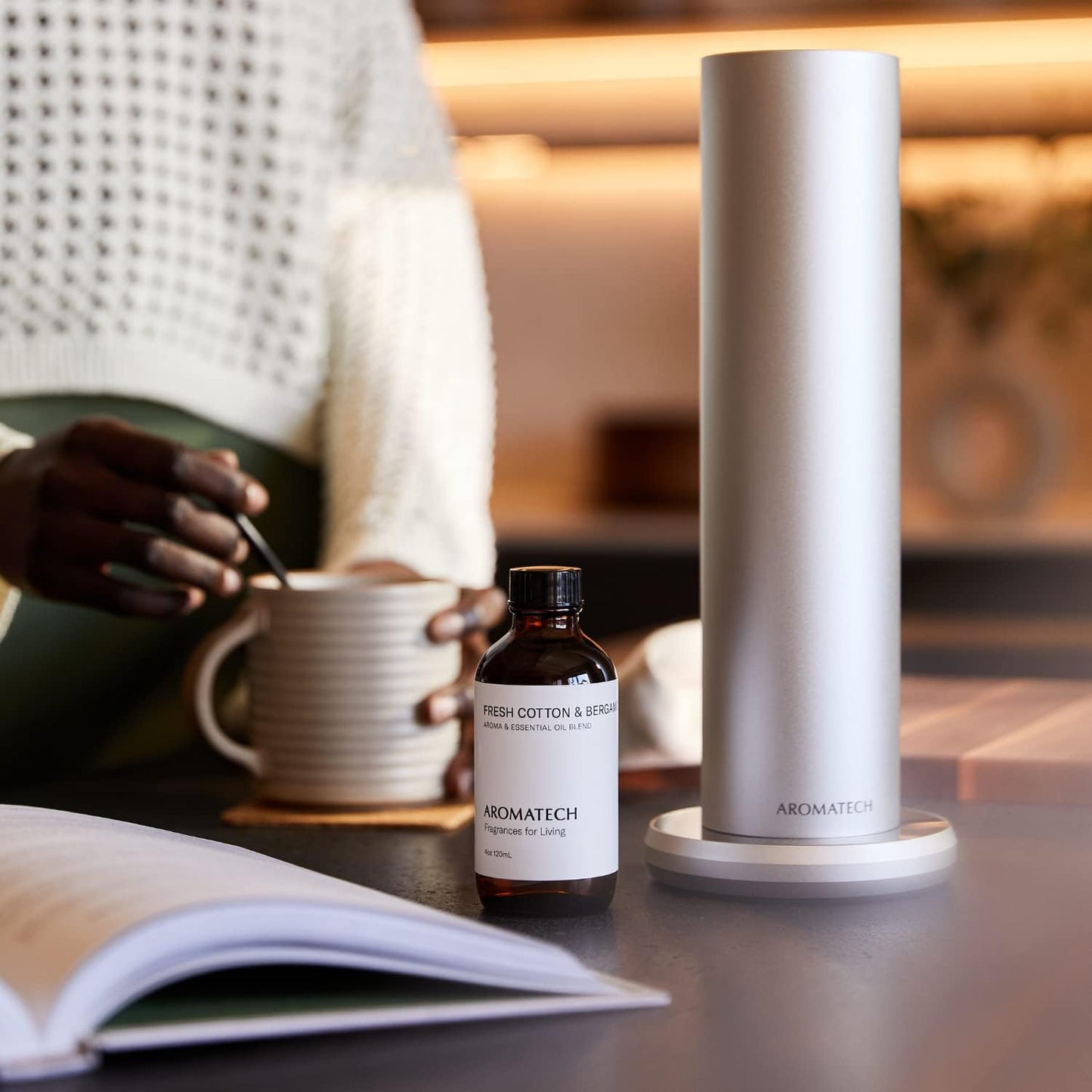 Aromatech Fresh Cotton and Bergamot Essential Oil Blend: Luxury Hotel Inspired Aromatherapy with Bergamot, Fresh Cotton & Sandalwood for Ultrasonic Diffusers & Nebulizers - 4 fl oz, 120 mL