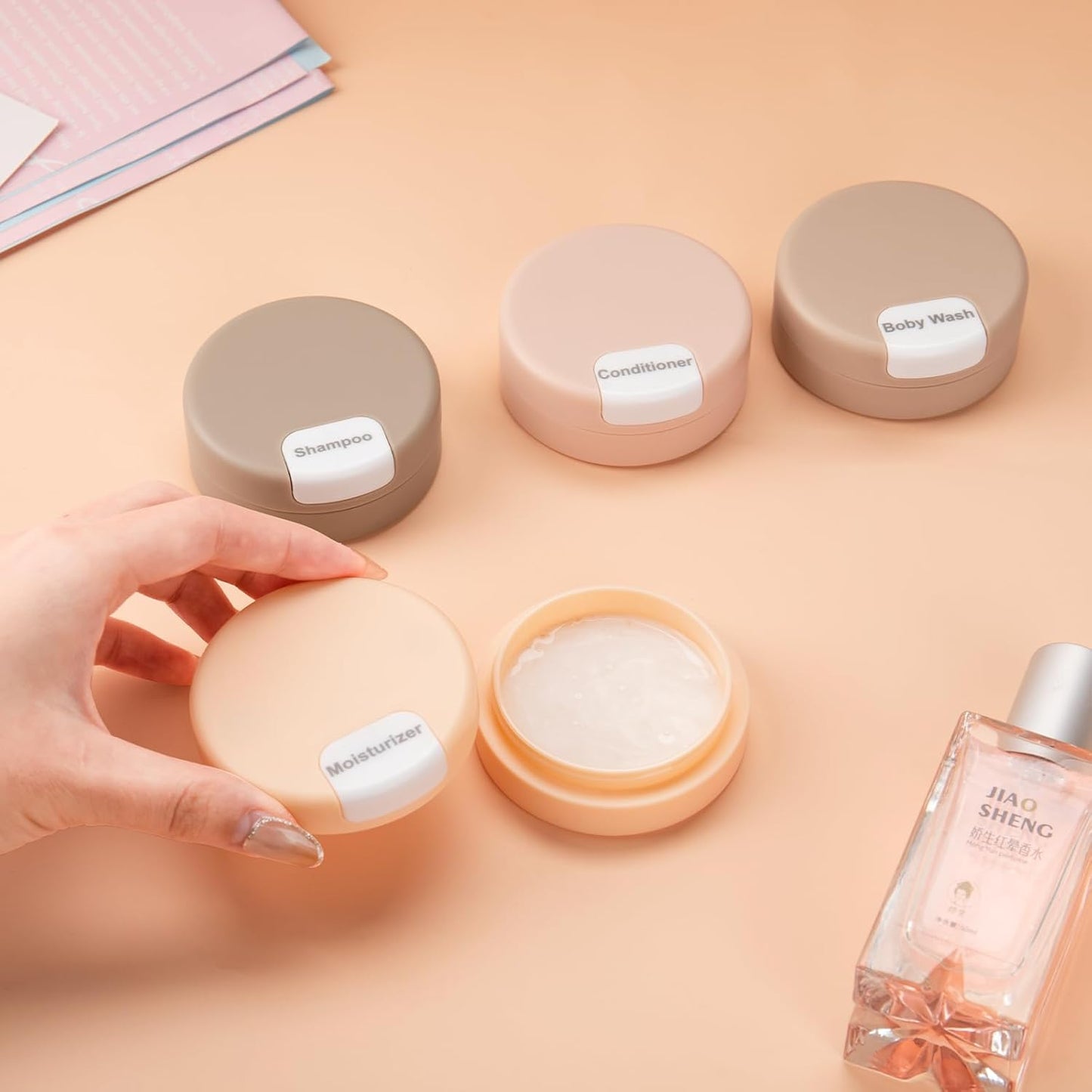 Gemice Travel Containers for Toiletries, Magnetic Travel Containers, TSA Approved Cream Jars with Toiletry Bag, Leak-proof Small 1oz Capsules Set with Multiple Labels for Organization (4 Pack)