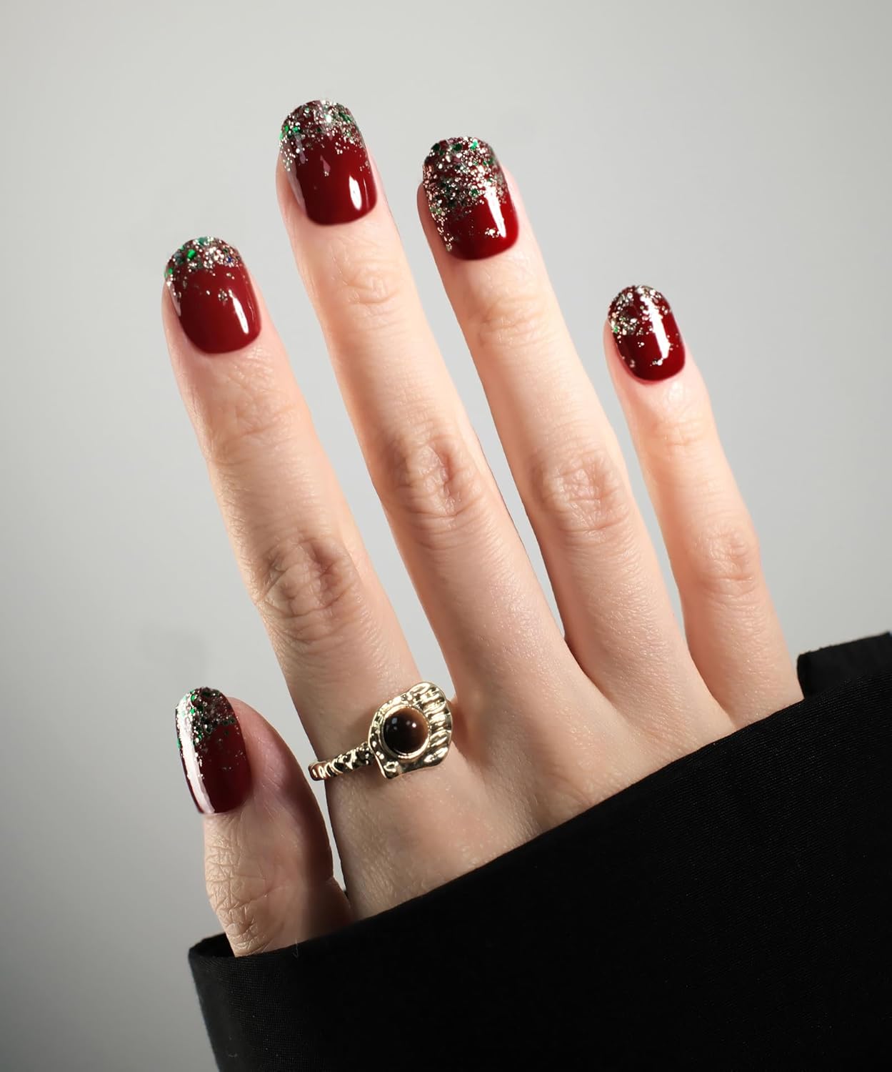 Glitter Nail Polish Strips, 32 Pcs Salon Quality Gel Nail Stickers, Long Lasting Wraps Easy to Use & Remove (Golden Glitter Red)