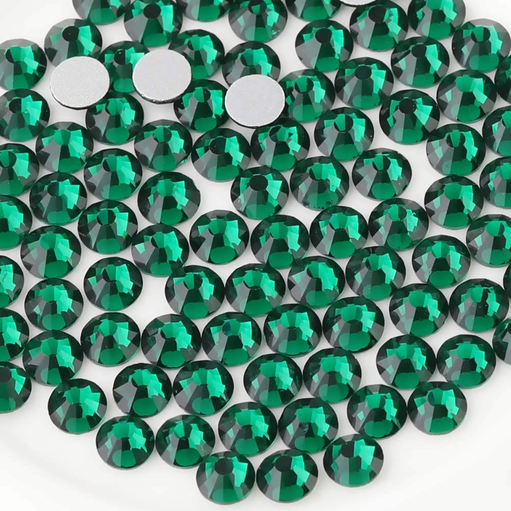 beadsland Flat Back Crystal Rhinestones Round Gems, Emerald (6.4-6.6mm) SS30/288pcs