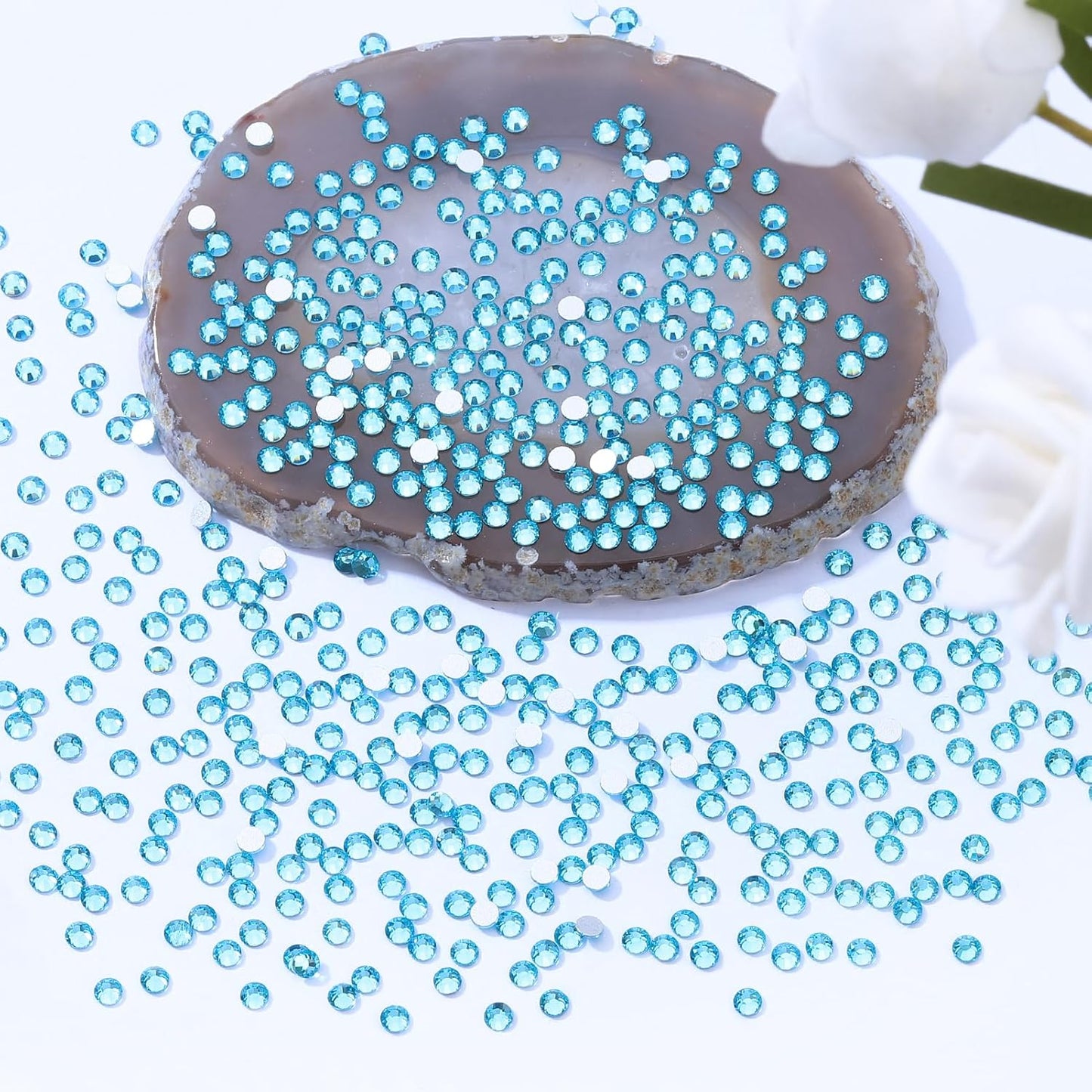 Aquamarine Flatback Rhinestones, Glass Rhinestones for Nail Art and Craft, Glue Fix, Loose Crystal Gemstones(Aquamarine, SS8, 2880pcs, 2.3-2.5mm)