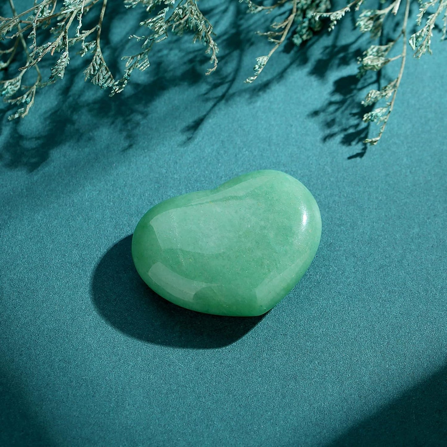 1.8" Large Heart Stone Green Aventurine Healing Crystals Stones Pocket Meditation Palm Worry Gemstone Home Bedroom Office 2023 Minimalism Room Decor Mother's Day Gift